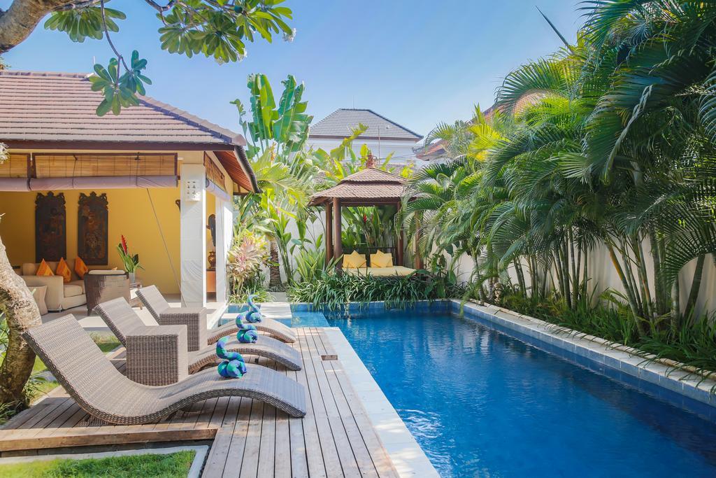 Samana Villas Legian Exteriör bild