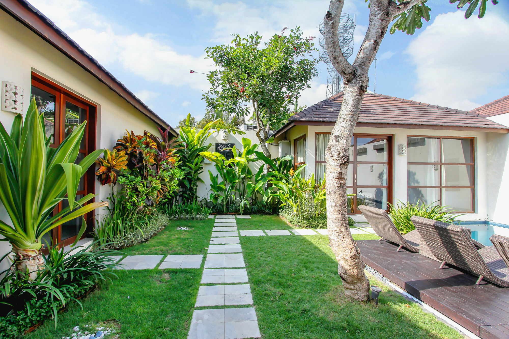 Samana Villas Legian Exteriör bild